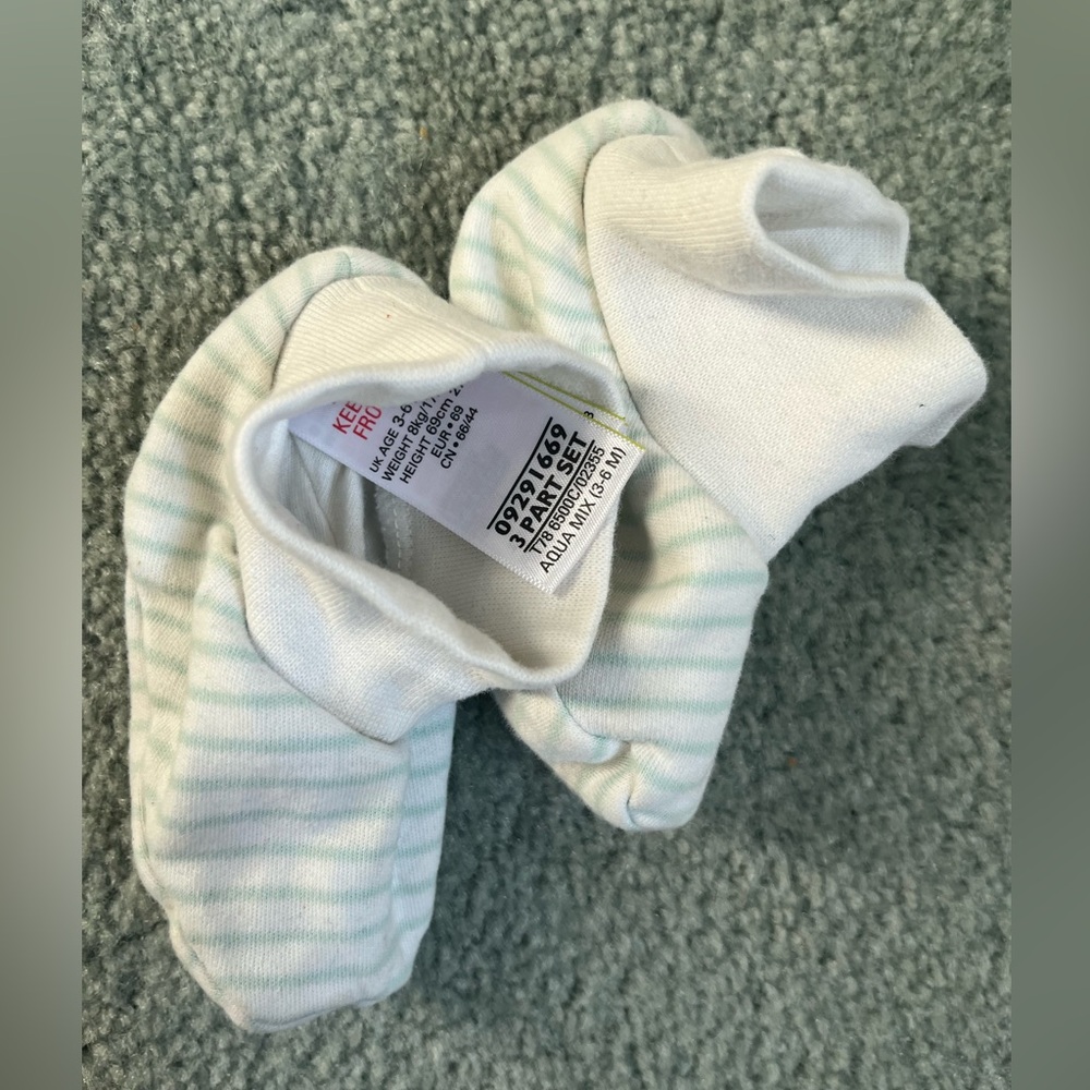 M&S Never Worn Baby Booties